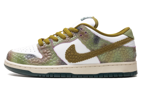 Nike SB Dunk Low Alexis Sablone 'Chameleon' – Oil Green/Desert Moss/White (HJ3386-300)