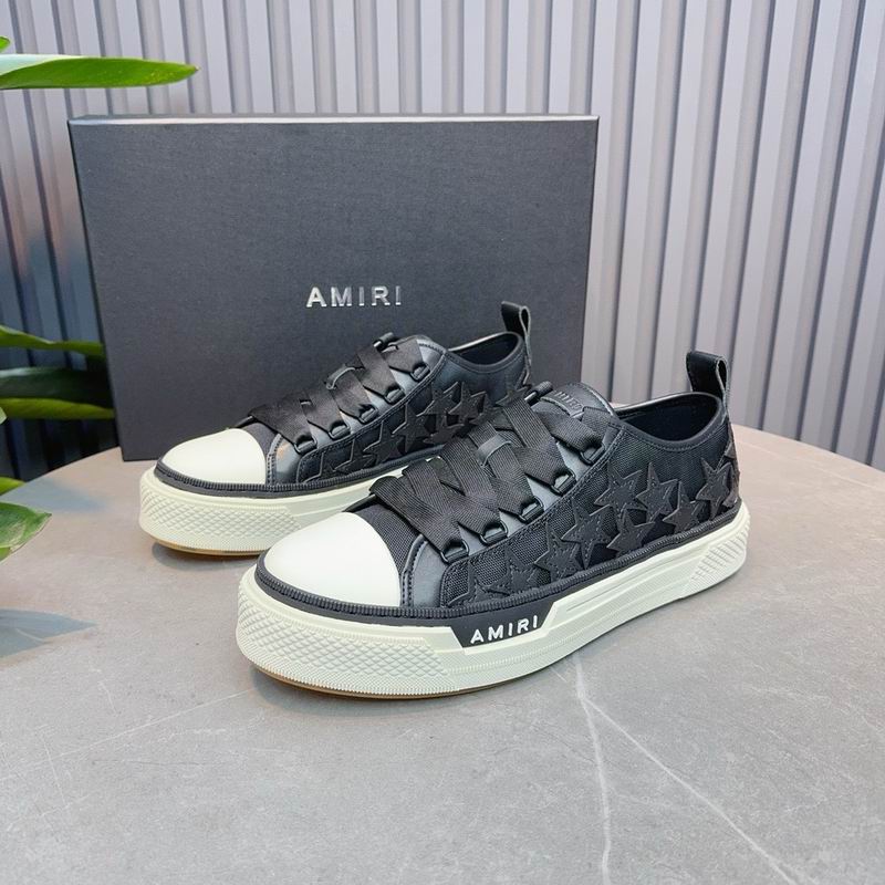 Amiri Stars Court Low | Full-Grain Leather Low-Top | Graphic Star Sneaker