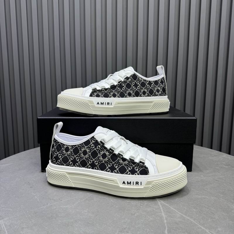 Amiri Stars Court Low Sneakers MNS0634 – Men's Designer Leather Sneakers
