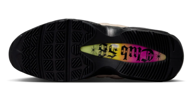 Nike SB Air Max 95 'Club 58' Men's Shoe – Sail / Black / Laser Orange