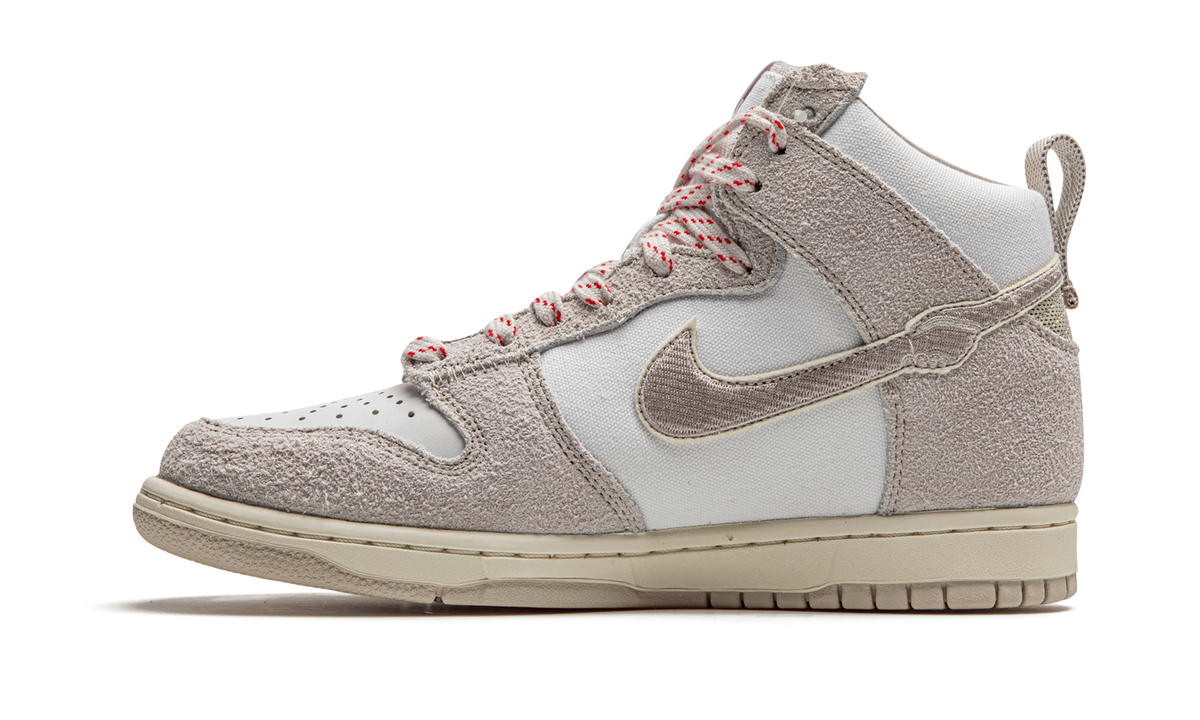 Dunk High SP "Notre - Light Orewood Brown" CW3092 100